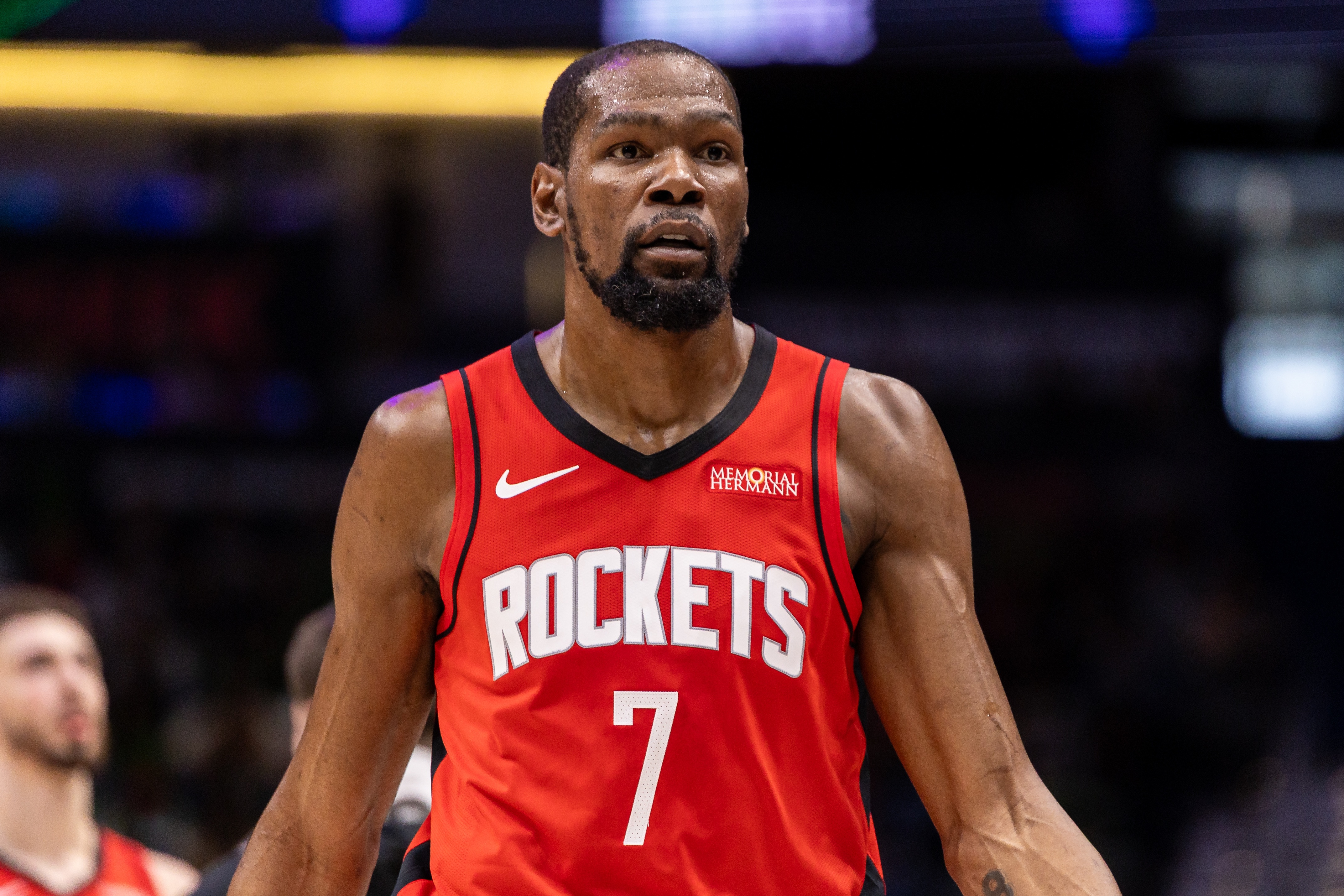 开云APP-7年了！杜兰特本赛季已出战76场 创个人离开勇士后新高